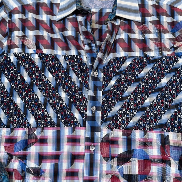 Robert Graham, limited edition, long sleeved button up - Picture 6 of 11